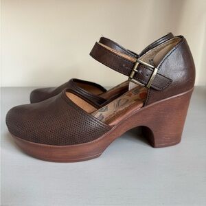 BOC Brown Leather Mary Jane Heels